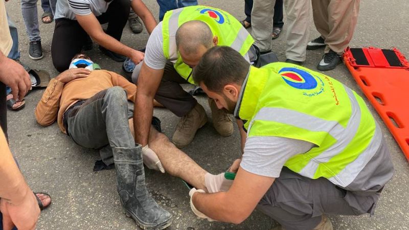 فرق الاسعاف والانقاذ تتصدى لحادث سير على طريق عام جبشيت