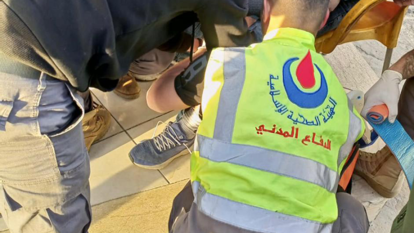 الدفاع المدني يتصدى لحادث انزلاق دراجة نارية في بلدة برج الشمالي 