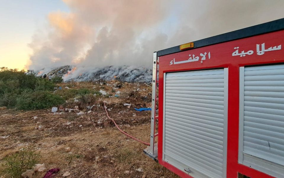 ​​​​​​​الدفاع المدني يخمد حريقاً شب في بلدة انصار الجنوبية
